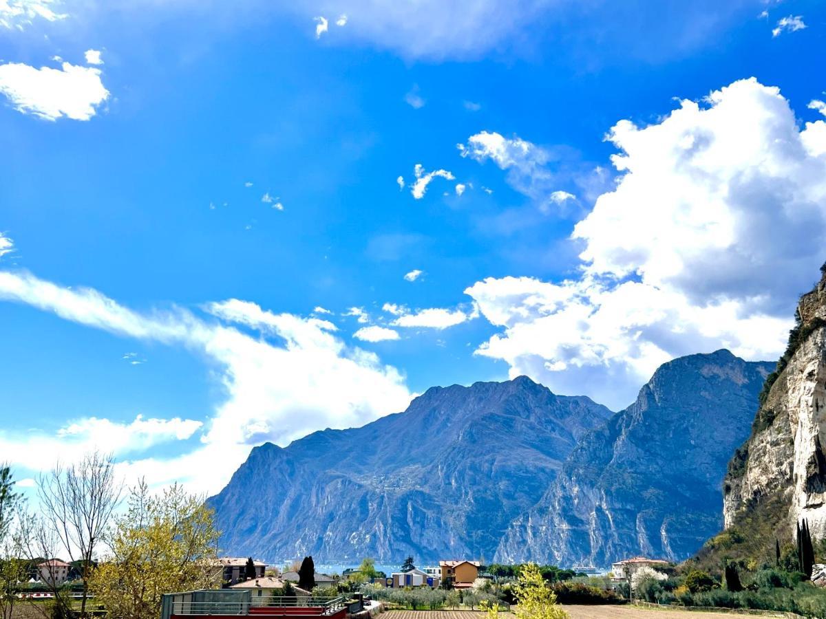 Apartment Gardabebo Torbole Sul Garda Eksteriør bilde