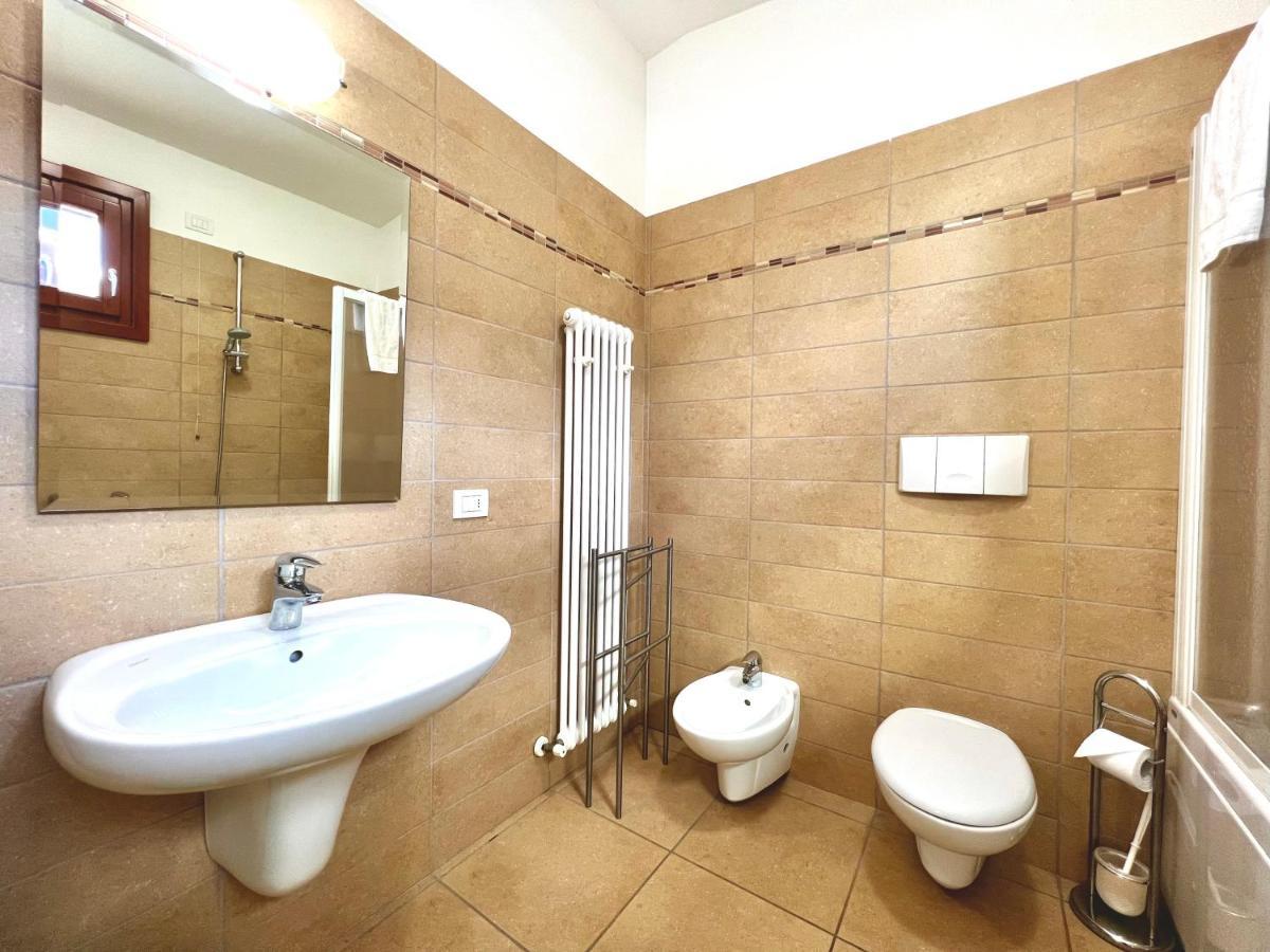 Apartment Gardabebo Torbole Sul Garda Eksteriør bilde