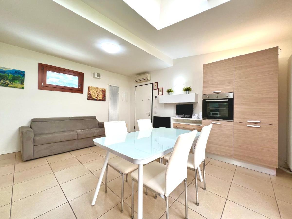 Apartment Gardabebo Torbole Sul Garda Eksteriør bilde
