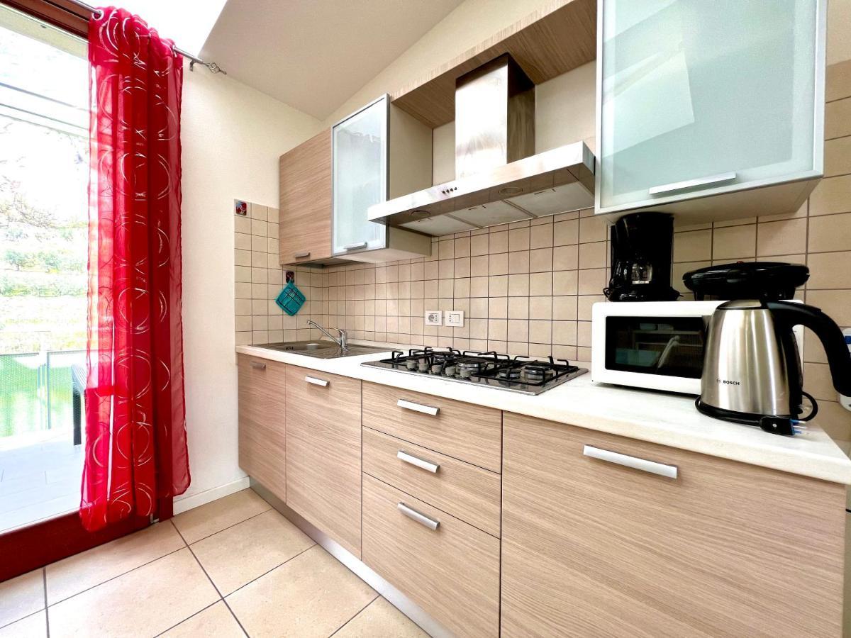 Apartment Gardabebo Torbole Sul Garda Eksteriør bilde